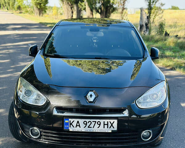 Черный Рено Флюенс, объемом двигателя 2 л и пробегом 180 тыс. км за 6950 $, фото 4 на Automoto.ua