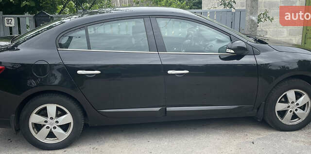 Черный Рено Флюенс, объемом двигателя 2 л и пробегом 260 тыс. км за 6500 $, фото 6 на Automoto.ua