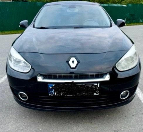 Черный Рено Флюенс, объемом двигателя 1.5 л и пробегом 290 тыс. км за 6100 $, фото 1 на Automoto.ua