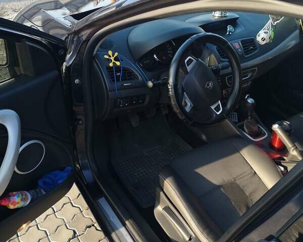 Черный Рено Флюенс, объемом двигателя 1.5 л и пробегом 290 тыс. км за 4900 $, фото 1 на Automoto.ua