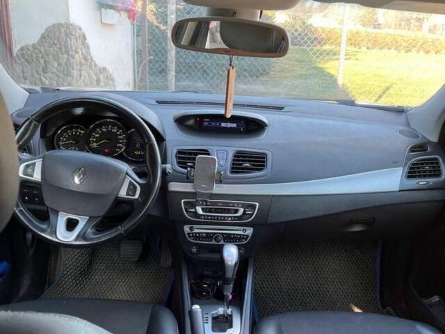 Черный Рено Флюенс, объемом двигателя 2 л и пробегом 154 тыс. км за 7200 $, фото 4 на Automoto.ua