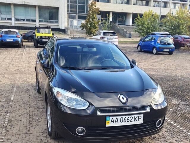 Черный Рено Флюенс, объемом двигателя 2 л и пробегом 0 тыс. км за 7800 $, фото 4 на Automoto.ua
