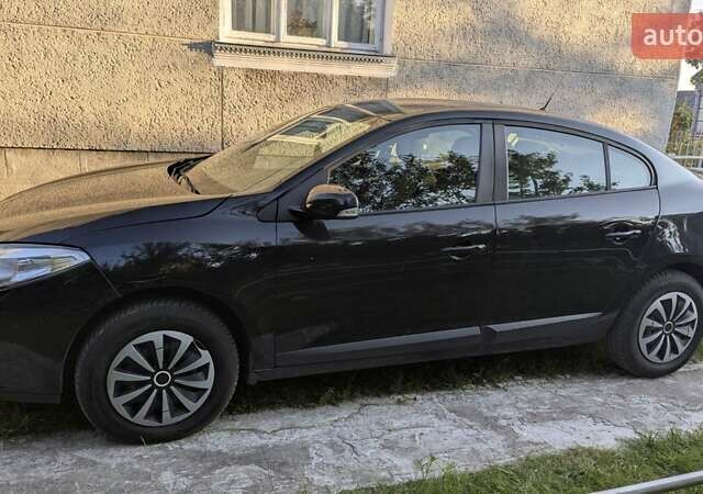 Черный Рено Флюенс, объемом двигателя 1.5 л и пробегом 176 тыс. км за 6900 $, фото 2 на Automoto.ua