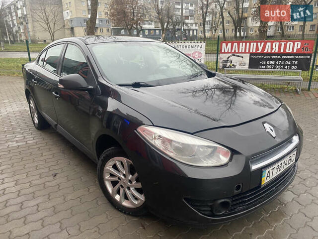 Черный Рено Флюенс, объемом двигателя 1.6 л и пробегом 335 тыс. км за 3650 $, фото 2 на Automoto.ua
