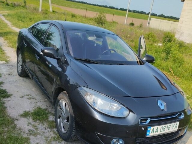 Чорний Рено Флюенс, об'ємом двигуна 0 л та пробігом 150 тис. км за 4100 $, фото 4 на Automoto.ua