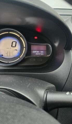 Чорний Рено Флюенс, об'ємом двигуна 1.46 л та пробігом 230 тис. км за 6500 $, фото 9 на Automoto.ua