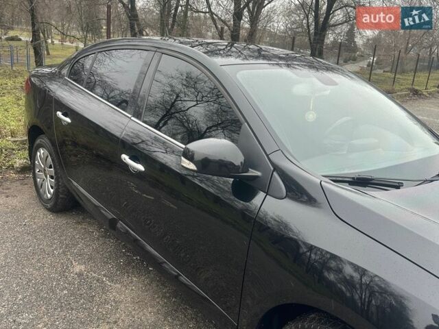 Черный Рено Флюенс, объемом двигателя 1.46 л и пробегом 260 тыс. км за 7500 $, фото 3 на Automoto.ua