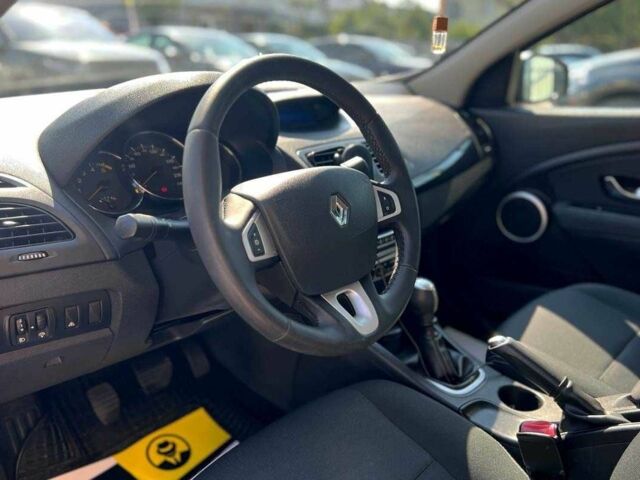 Коричневый Рено Флюенс, объемом двигателя 1.5 л и пробегом 208 тыс. км за 7200 $, фото 9 на Automoto.ua