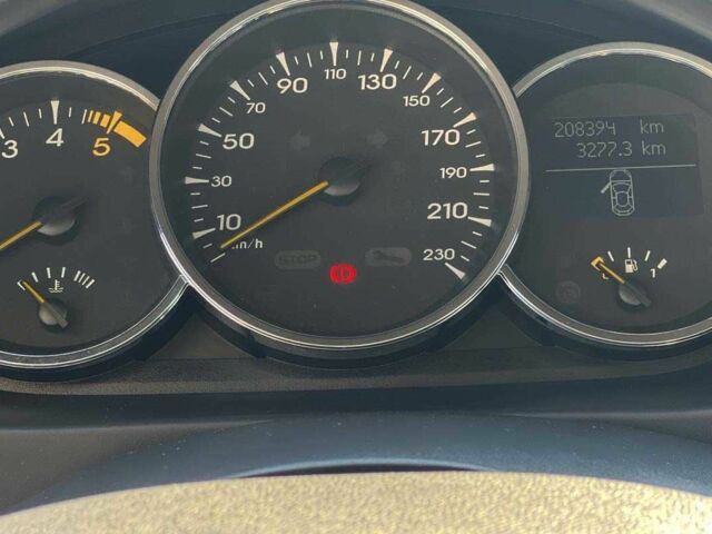 Коричневый Рено Флюенс, объемом двигателя 1.5 л и пробегом 208 тыс. км за 7200 $, фото 13 на Automoto.ua