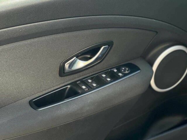 Коричневый Рено Флюенс, объемом двигателя 1.5 л и пробегом 208 тыс. км за 7200 $, фото 8 на Automoto.ua