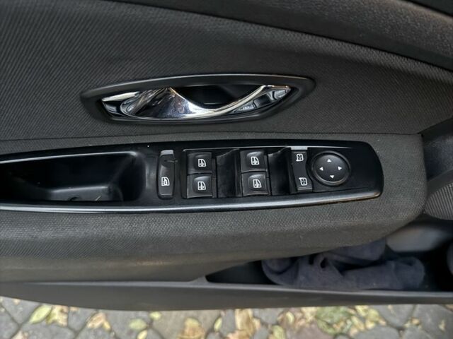 Коричневий Рено Флюенс, об'ємом двигуна 1.6 л та пробігом 253 тис. км за 6700 $, фото 22 на Automoto.ua