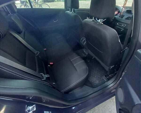 Рено Флюенс 2013 в Вараш (Кузнецовск) на Automoto.ua Коричневый Рено Флюенс, объемом двигателя 2 л и пробегом 53 тыс. км за 10300 $, фото 16 на Automoto.ua