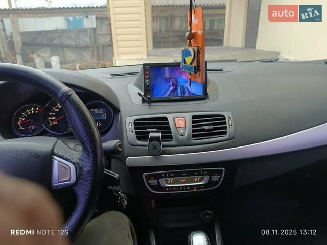 Червоний Рено Флюенс, об'ємом двигуна 1.6 л та пробігом 255 тис. км за 7400 $, фото 16 на Automoto.ua