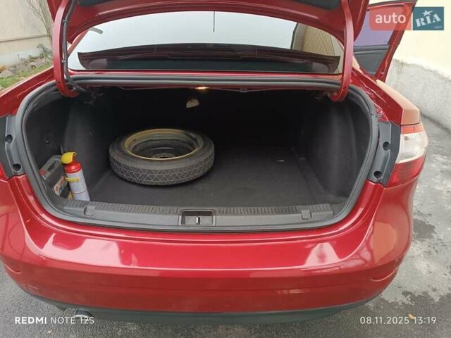 Червоний Рено Флюенс, об'ємом двигуна 1.6 л та пробігом 255 тис. км за 7400 $, фото 2 на Automoto.ua