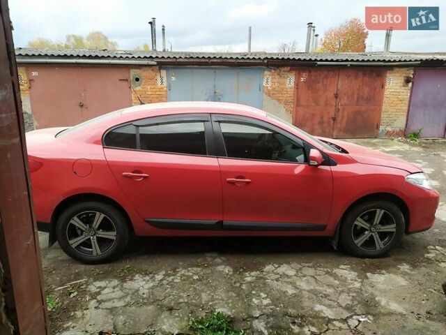 Красный Рено Флюенс, объемом двигателя 1.5 л и пробегом 314 тыс. км за 7500 $, фото 4 на Automoto.ua