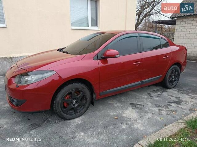 Червоний Рено Флюенс, об'ємом двигуна 1.6 л та пробігом 255 тис. км за 7400 $, фото 20 на Automoto.ua