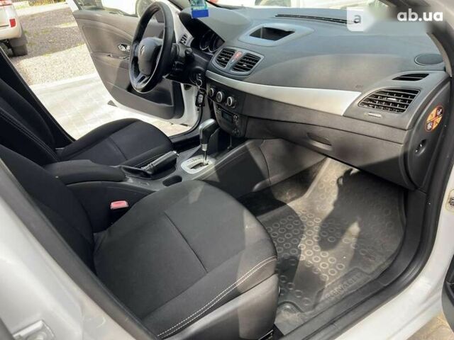 Рено Флюенс, об'ємом двигуна 1.5 л та пробігом 240 тис. км за 8500 $, фото 21 на Automoto.ua