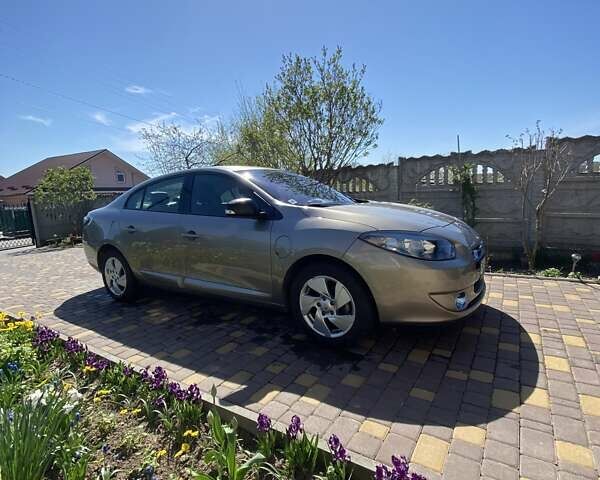 Рено Флюенс, объемом двигателя 0 л и пробегом 70 тыс. км за 6900 $, фото 15 на Automoto.ua
