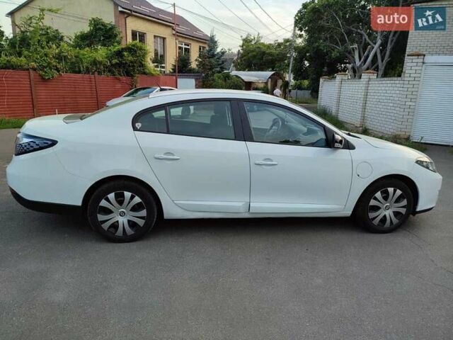 Рено Флюенс, объемом двигателя 0 л и пробегом 92 тыс. км за 6300 $, фото 3 на Automoto.ua