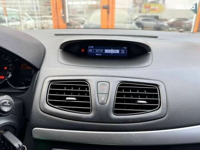 Рено Флюенс, объемом двигателя 0 л и пробегом 192 тыс. км за 6400 $, фото 12 на Automoto.ua