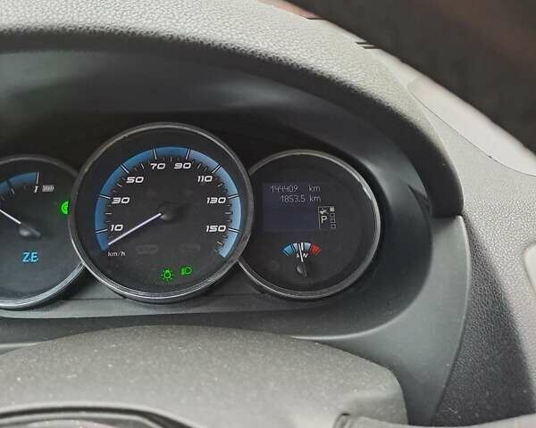 Рено Флюенс, об'ємом двигуна 0 л та пробігом 144 тис. км за 4500 $, фото 6 на Automoto.ua