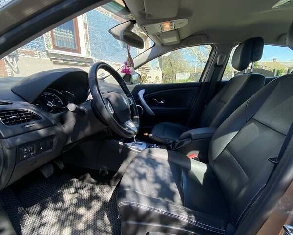 Рено Флюенс, объемом двигателя 0 л и пробегом 70 тыс. км за 6900 $, фото 12 на Automoto.ua