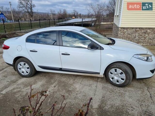 Рено Флюенс, объемом двигателя 1.6 л и пробегом 161 тыс. км за 7100 $, фото 2 на Automoto.ua