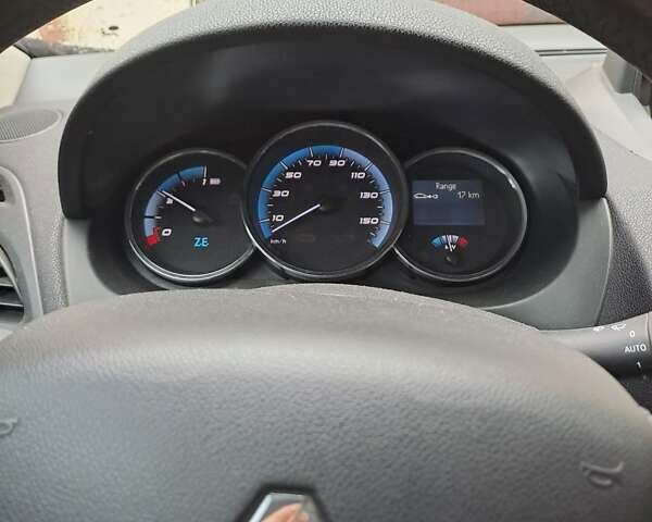 Рено Флюенс, об'ємом двигуна 0 л та пробігом 144 тис. км за 4500 $, фото 5 на Automoto.ua