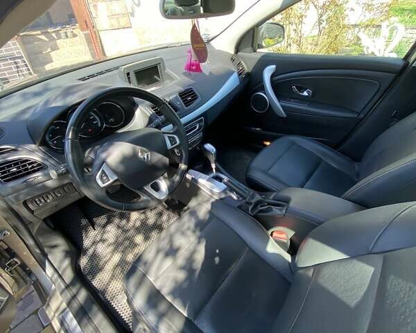 Рено Флюенс, объемом двигателя 0 л и пробегом 70 тыс. км за 6900 $, фото 4 на Automoto.ua