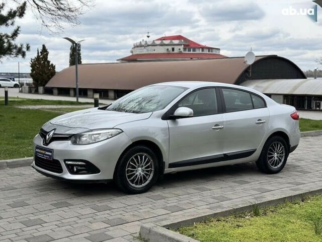 Рено Флюенс, объемом двигателя 1.5 л и пробегом 226 тыс. км за 6500 $, фото 2 на Automoto.ua