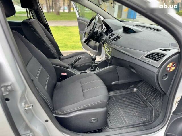 Рено Флюенс, объемом двигателя 1.5 л и пробегом 226 тыс. км за 6500 $, фото 23 на Automoto.ua