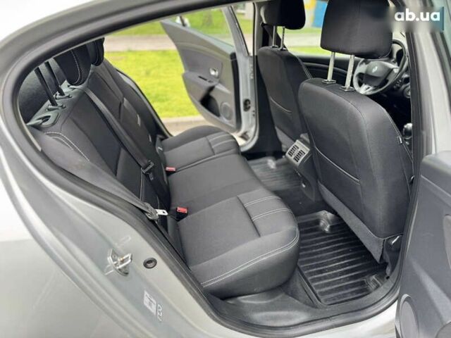 Рено Флюенс, объемом двигателя 1.5 л и пробегом 226 тыс. км за 6500 $, фото 14 на Automoto.ua