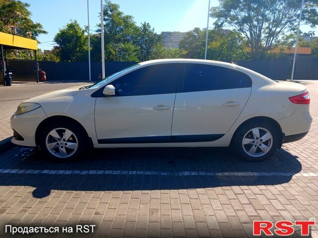 Рено Флюенс, об'ємом двигуна 2 л та пробігом 125 тис. км за 8000 $, фото 2 на Automoto.ua