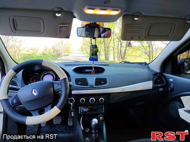 Рено Флюенс, об'ємом двигуна 1.5 л та пробігом 132 тис. км за 8999 $, фото 7 на Automoto.ua