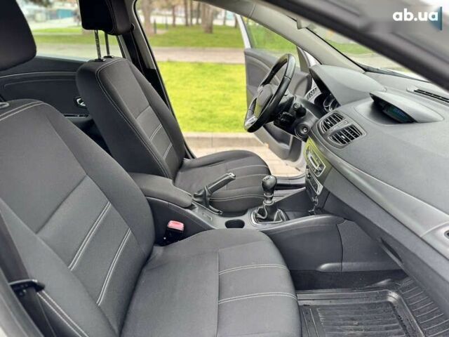 Рено Флюенс, объемом двигателя 1.5 л и пробегом 226 тыс. км за 6500 $, фото 24 на Automoto.ua