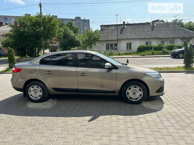 Рено Флюенс, объемом двигателя 1.5 л и пробегом 199 тыс. км за 7100 $, фото 6 на Automoto.ua