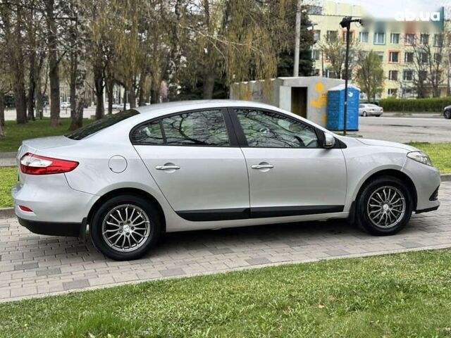Рено Флюенс, объемом двигателя 1.5 л и пробегом 226 тыс. км за 6500 $, фото 8 на Automoto.ua