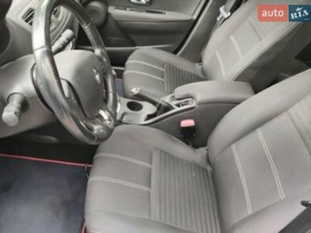 Рено Флюенс, объемом двигателя 1.6 л и пробегом 172 тыс. км за 7100 $, фото 40 на Automoto.ua