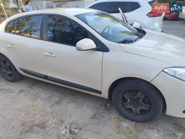 Рено Флюенс, об'ємом двигуна 1.6 л та пробігом 189 тис. км за 6500 $, фото 7 на Automoto.ua