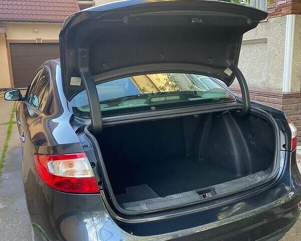 Серый Рено Флюенс, объемом двигателя 1.5 л и пробегом 210 тыс. км за 6800 $, фото 3 на Automoto.ua