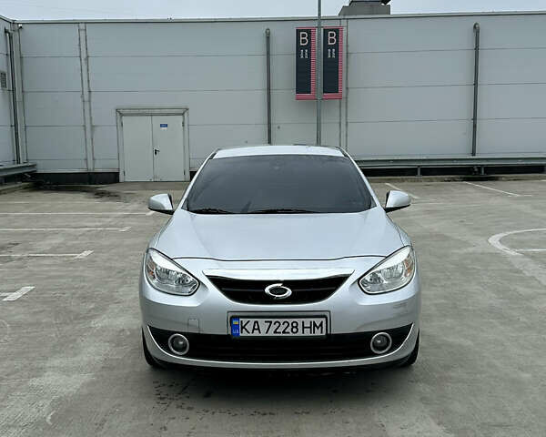 Сірий Рено Флюенс, об'ємом двигуна 1.6 л та пробігом 259 тис. км за 4500 $, фото 1 на Automoto.ua