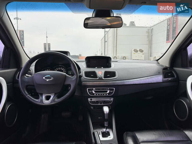 Сірий Рено Флюенс, об'ємом двигуна 1.6 л та пробігом 259 тис. км за 4500 $, фото 13 на Automoto.ua