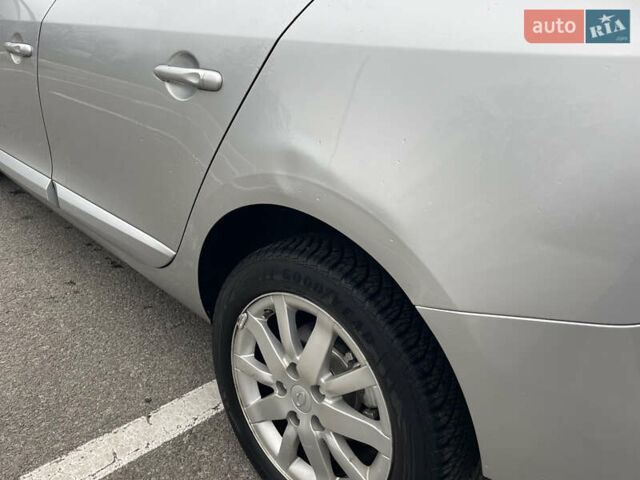 Сірий Рено Флюенс, об'ємом двигуна 1.6 л та пробігом 177 тис. км за 5950 $, фото 12 на Automoto.ua