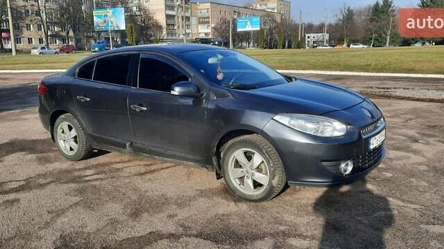 Серый Рено Флюенс, объемом двигателя 2 л и пробегом 200 тыс. км за 6200 $, фото 6 на Automoto.ua