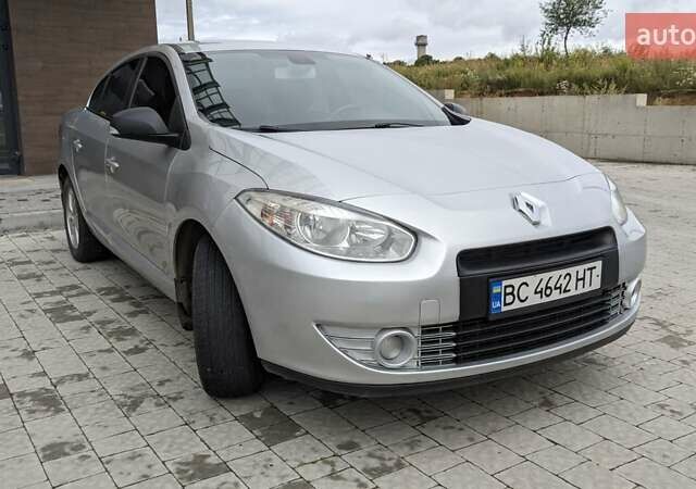 Сірий Рено Флюенс, об'ємом двигуна 1.46 л та пробігом 280 тис. км за 6300 $, фото 4 на Automoto.ua