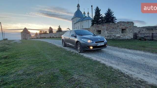 Сірий Рено Флюенс, об'ємом двигуна 1.5 л та пробігом 370 тис. км за 6550 $, фото 1 на Automoto.ua