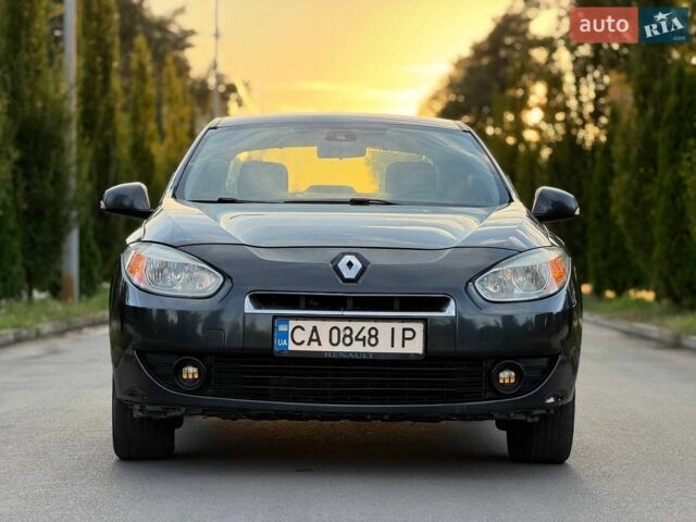 Сірий Рено Флюенс, об'ємом двигуна 1.6 л та пробігом 320 тис. км за 4200 $, фото 18 на Automoto.ua