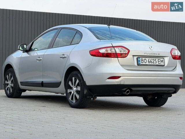 Сірий Рено Флюенс, об'ємом двигуна 1.6 л та пробігом 174 тис. км за 5350 $, фото 15 на Automoto.ua