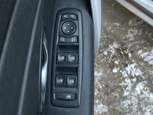 Сірий Рено Флюенс, об'ємом двигуна 2 л та пробігом 250 тис. км за 6700 $, фото 15 на Automoto.ua