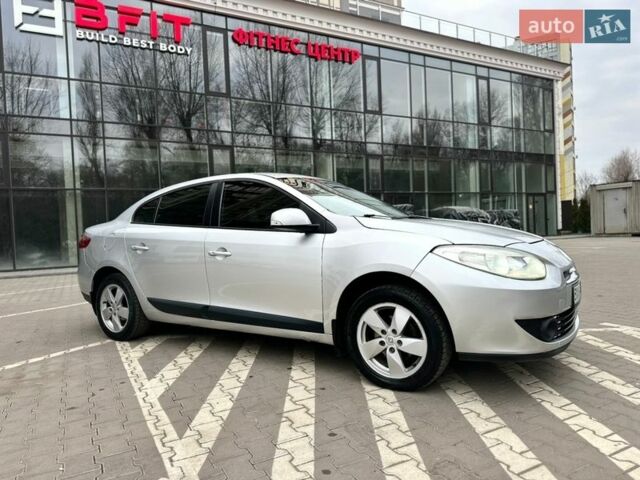 Сірий Рено Флюенс, об'ємом двигуна 1.6 л та пробігом 250 тис. км за 5200 $, фото 6 на Automoto.ua